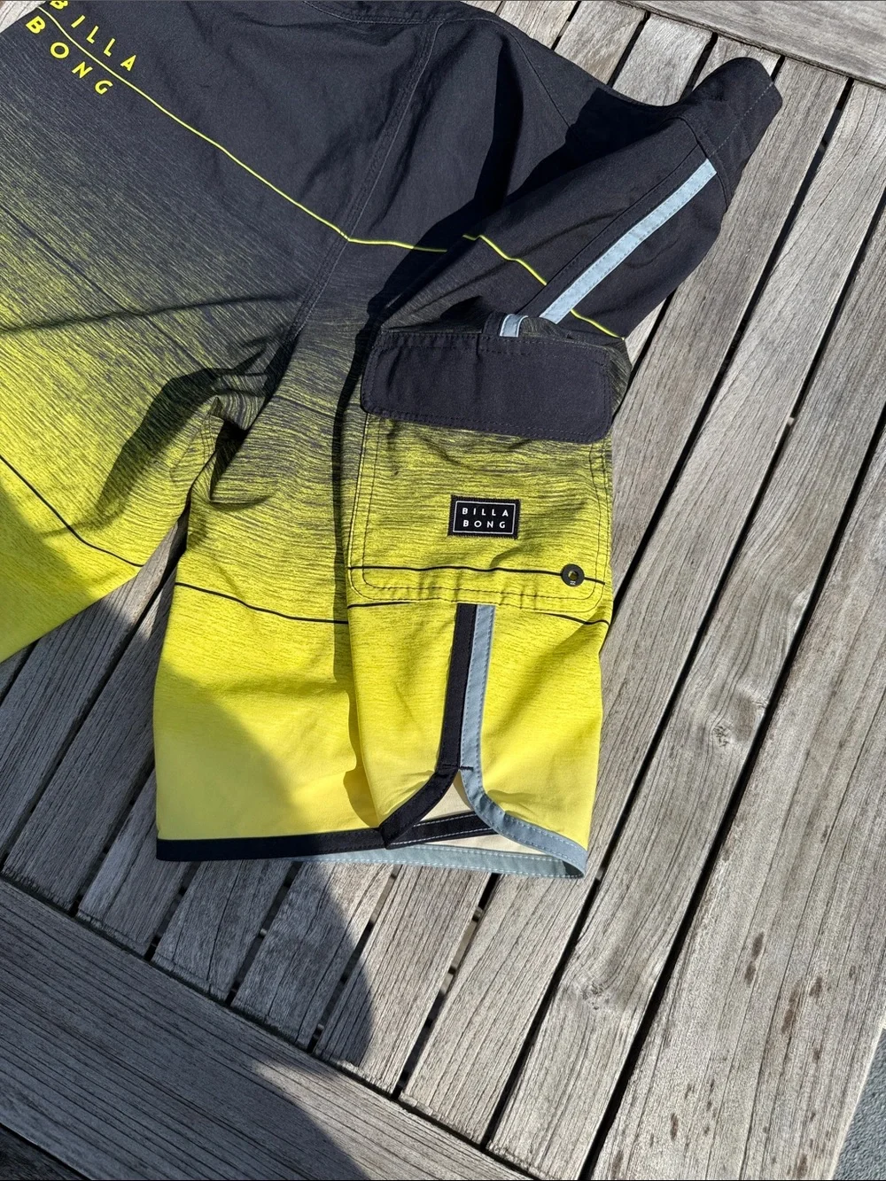 Billabong Men’s Black to Neon Yellow Gradient Boardshorts